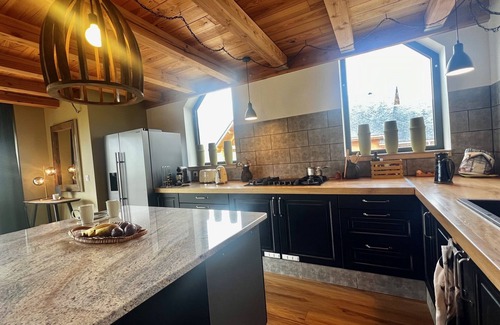 Guchan Chalet De Ski | Chalet Crystal by carlon luxury rentals