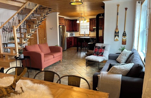 Beaulac-Garthby Chalet De Ski | Chalet de la Baie avec spa et sauna, bord de l'eau