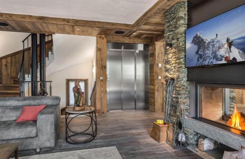 Meribel Village Chalet De Ski | Chalet de Luxe à Méribel : Piscine, Hammam et Proximité Télésiège - FR-1-566-5