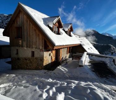 Huez-en-Oisans Chalet De Ski | Chalet des Grangettes avec jardin, sauna et Appli Roadbook - Huez