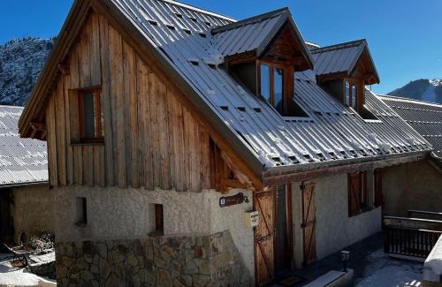 Huez-en-Oisans Chalet De Ski | Chalet des Grangettes avec jardin, sauna et Appli Roadbook - Huez