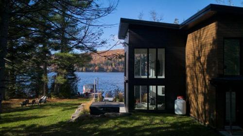 Mauricie Chalet De Ski | Chalet du Barrage spa lac et ski