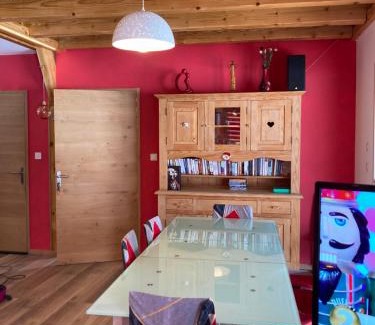 Menetrux-en-Joux Chalet De Ski | Chalet du hérisson