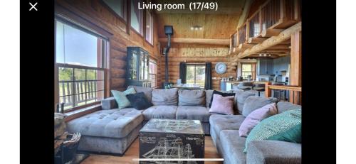 Saint-Hermenegilde Chalet De Ski | Chalet en bois rond