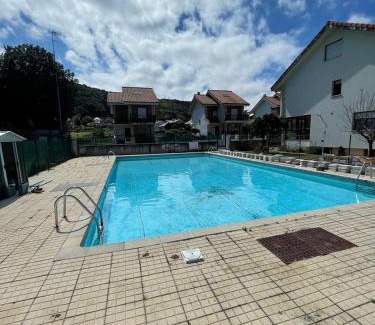 Argonos Maison | Chalet en urbanización con piscina
