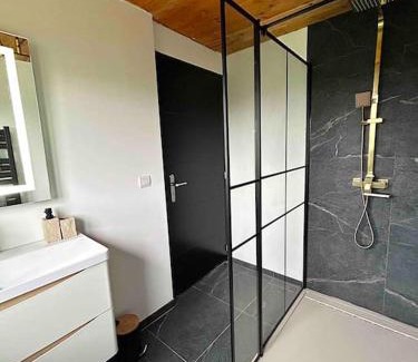 Thise Chalet De Ski | Chalet entièrement rénové proche Besançon