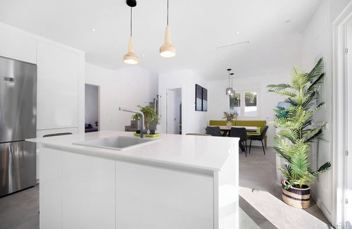 Los Gallos-Cerromolino Villa | Chalet 'Villa Moderna En Chiclana' avec piscine privée, Wi-Fi et climatisation
