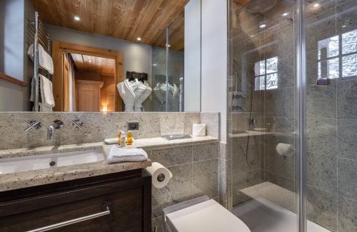 Suris Chalet De Ski | Chalet Familial à Megève avec Espace Bien-Être, 4 Chambres, Près de Rochebrune - FR-1-569-3