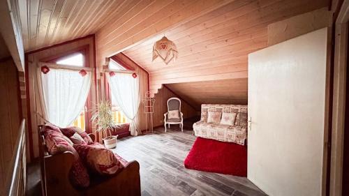 Vagney Chalet De Ski | Chalet familial à Vagney + Jardin et Terrain de Bowling