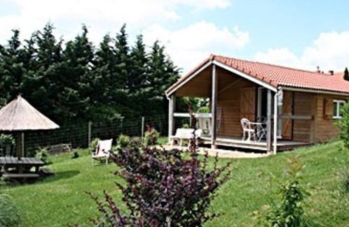 Echassieres Maison | Chalet familial avec piscine, animaux acceptés, draps inclus, proche de Montluçon et Gannat - FR-1-489-323