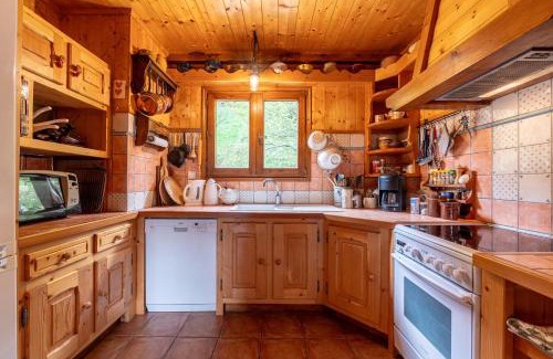 Saint-Nicolas-la-Chapelle Chalet De Ski | Chalet L'Abri - Pour 9 avec vue montagne