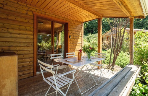 Mirabel-aux-Baronnies Chalet De Ski | Chalet "Gite Sariette" avec piscine partagée, terrasse privée et Wi-Fi