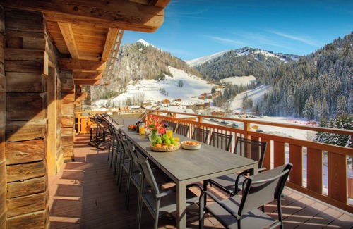 La Giettaz Chalet De Ski | Chalet Goville - base ski familial pour 15, jacuzzi et sauna - OVO Network