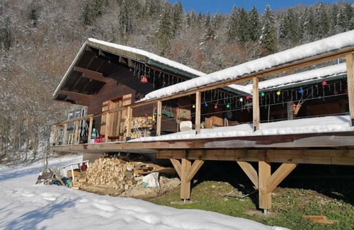 Mieussy Chalet De Ski | CHALET GRANDE TERRASSE BELLE VUE nature, SAUNA, terrain Pétanque