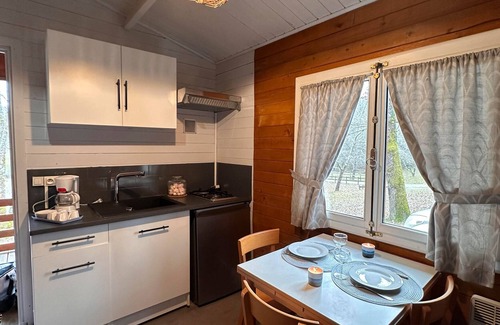 Bretagne-d'Armagnac Appartement | Chalet 'Guzet 4 Personnes 6' avec terrasse privée, jardin privé et Wi-Fi