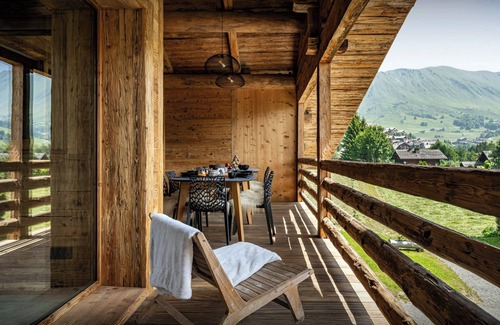 Le Chinaillon Chalet De Ski | Chalet Happysnow - bien-être pour 15 au coeur des Alpes - OVO Network