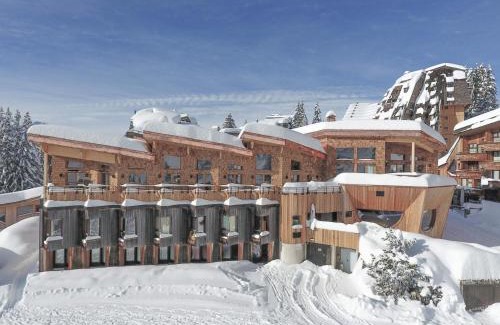 Avoriaz Chalet De Ski | Chalet Haut de Gamme à Avoriaz - 11 Pers, Ski-in/Ski-out, Sauna, Terrasses Panoramiques, Service Premium - FR-1-314-114