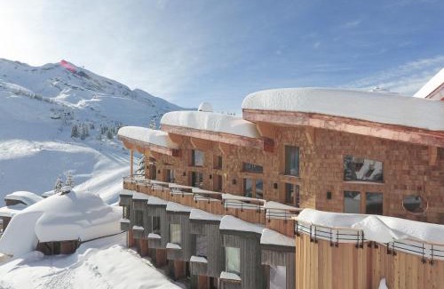 Avoriaz Chalet De Ski | Chalet Haut de Gamme à Avoriaz - 11 Pers, Ski-in/Ski-out, Sauna, Terrasses Panoramiques, Service Premium - FR-1-314-114