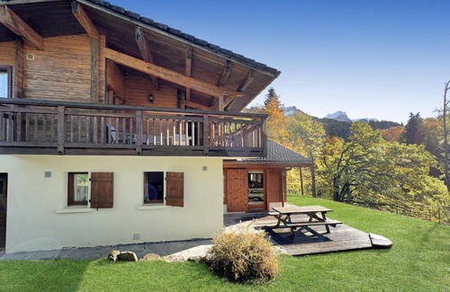 Les Carroz-d'Araches Chalet De Ski | Chalet Haut Standing à proximité du centre (CH228)