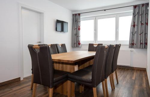 Konigsleiten Appartement | Chalet Hirsch