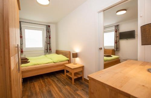 Konigsleiten Appartement | Chalet Hirsch