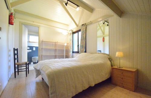 Gembes Chalet De Ski | Chalet in Bièvre for 9 Person