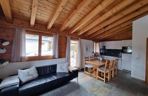 Malix Appartement | Chalet in Brambrüesch near Malix and Lenzerheide