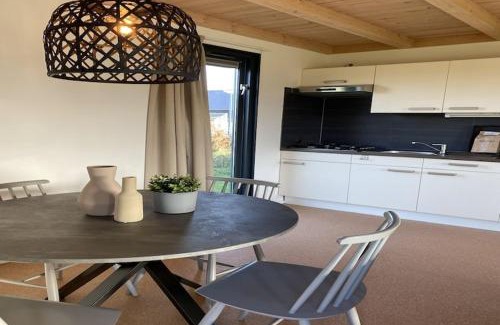 De Veenhoop Chalet De Ski | Chalet in Friesland near Alde Feanen Park