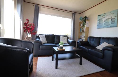 Tzummarum Maison | Chalet in Friesland near Wadden Sea & Franeker