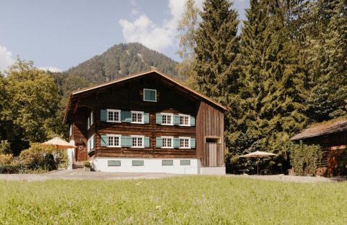 Vandans Chalet De Ski | Chalet in Montafon with Private Sauna & Views