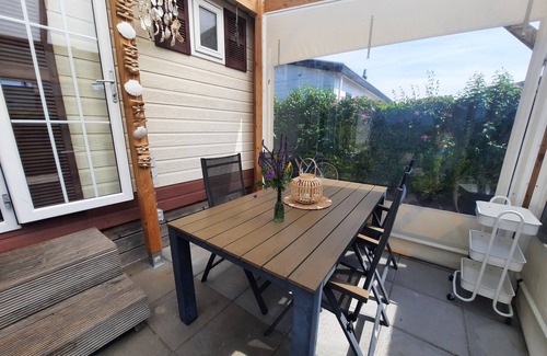 Renesse Chalet De Ski | Chalet in Renesse - Holiday park Julianahoeve - *Sea*Pool*Sauna* 800m to the beach
