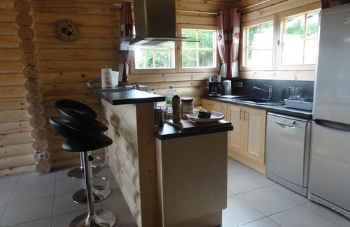 Vignoble Conte Chalet De Ski | CHALET EN RONDINS à CONTE avec SAUNA, WIFI, tout confort pour 6 pers