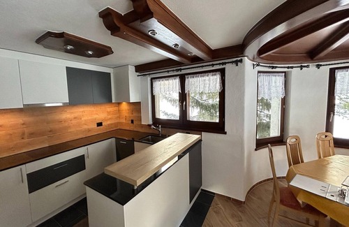 Saas Grund Appartement | Chalet avec 2 appartements dans les alpages.