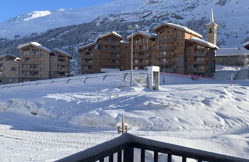 Les Boisses Chalet De Ski | Chalet en plein coeur de la station - Tignes 1800