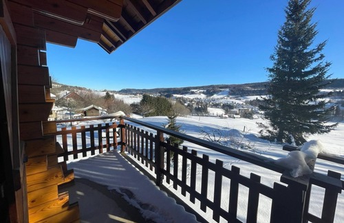 Foncine-le-Haut Chalet De Ski | Chalet dans les montagnes du