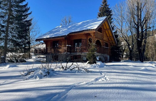 Foncine-le-Haut Chalet De Ski | Chalet dans les montagnes du