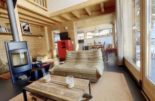 Les Carroz-d'Araches Chalet De Ski | Chalet indépendant 8 pers, déco moderne, proche centre et remontées, terrasse sud-ouest - FR-1-572-32