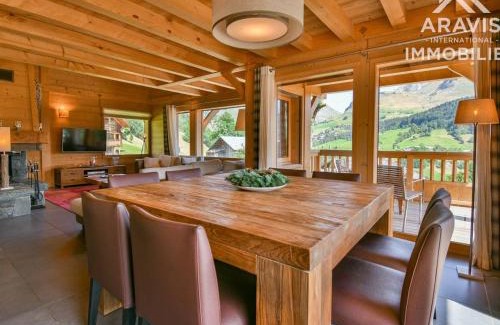 Le Grand-Bornand Chalet De Ski | Chalet indépendant 4* pour 8 pers, 4 chambres, cheminée, cuisine équipée, Wifi, parking - FR-1-391-8