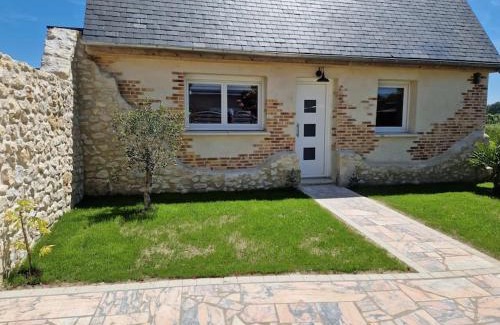 Sorigny Chalet De Ski | Chalet industriel avec filet et spa