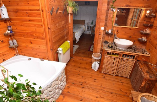 Saint-Andeol-de-Vals Cabine | Chalet "instant Spa"