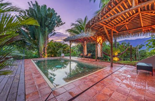 Ciudad Cortes Chalet De Ski | Chalet Jardin Tropical