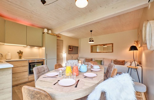 Venosc Chalet De Ski | Chalet "L'Ecrin De Venosc" avec vue sur la montagne, terrasse privée et Wi-Fi