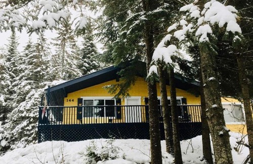 St-Adolphe-d'Howard Chalet De Ski | Chalet la belle vie