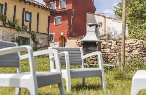 Galarde Chalet De Ski | Chalet 'La Pedraja De Atapuerca' avec vue sur montagne, terrasse privée et jardin privé
