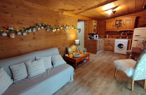 Mons Chalet De Ski | Chalet " La Savana " piscine privée et mini ferme