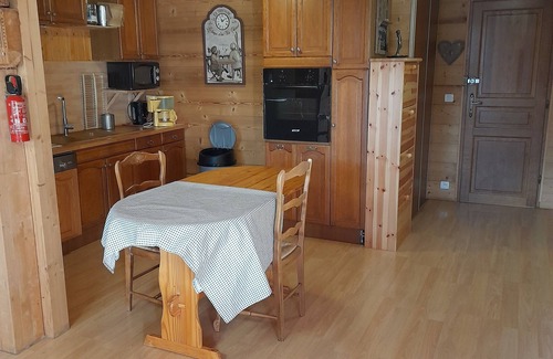 Montmin Appartement | Chalet la Tournette Gite la Beccaz 80m2 au Premier Étage