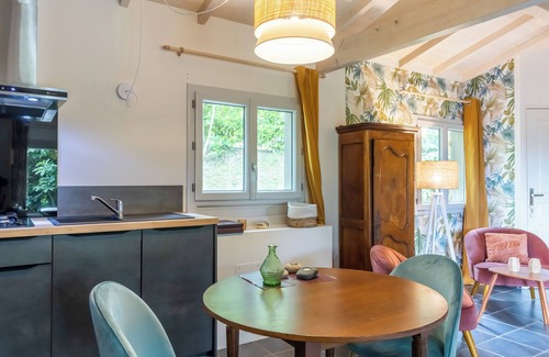 Saint-Cybranet Maison | Chalet La Truffe – Romantic with private spa, terrace, garden, breakfast & air conditioning