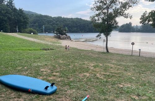 La Salvetat-sur-Agout Appartement | Chalet lac de la Raviege vue lac