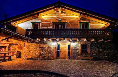 Yasinia Maison | Chalet Laitner