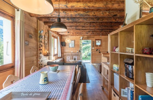 Le Reposoir Chalet De Ski | Chalet "Le Petit Ranch" avec vue montagne et jardin privé